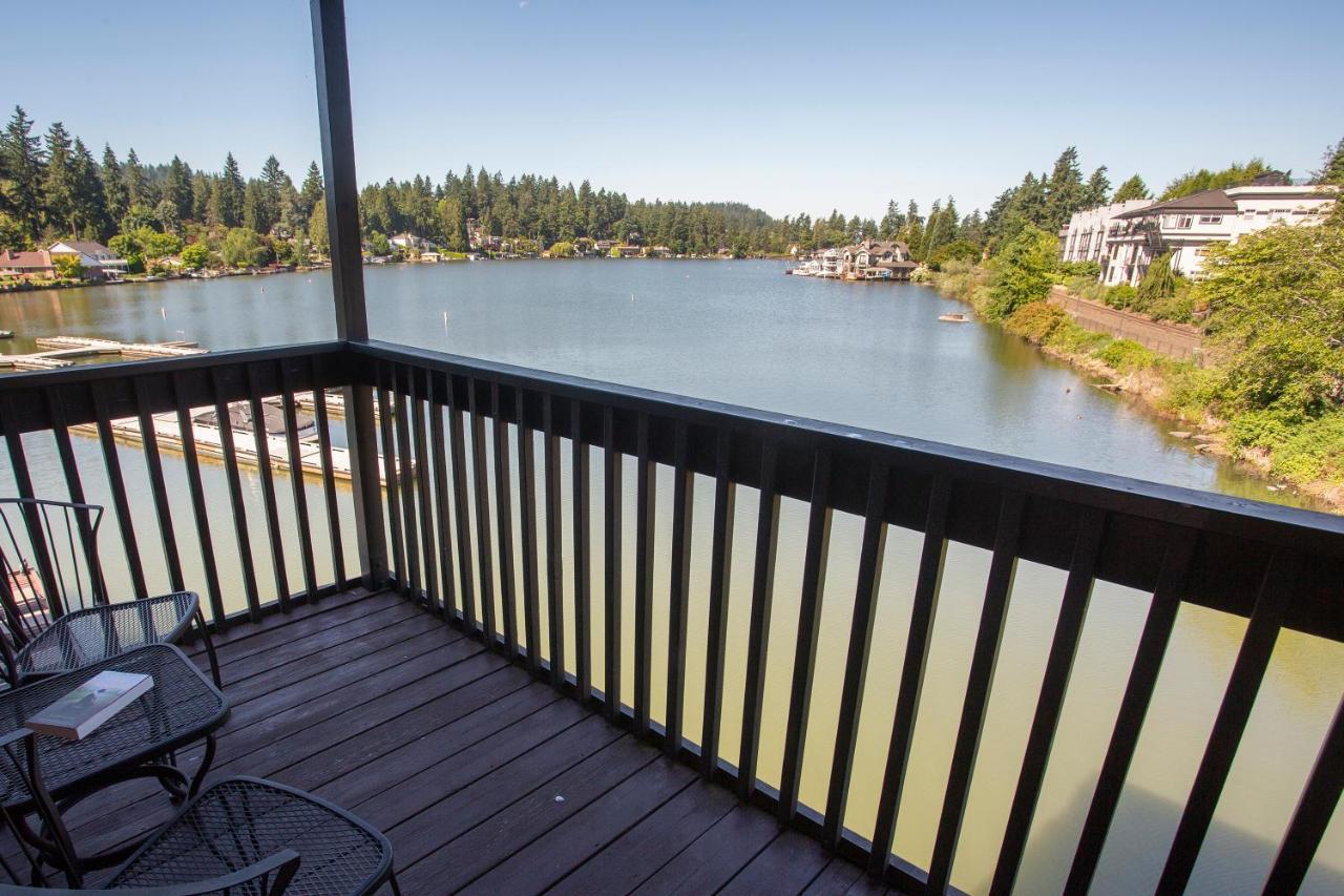 Lakeshore Inn Lake Oswego Exterior photo