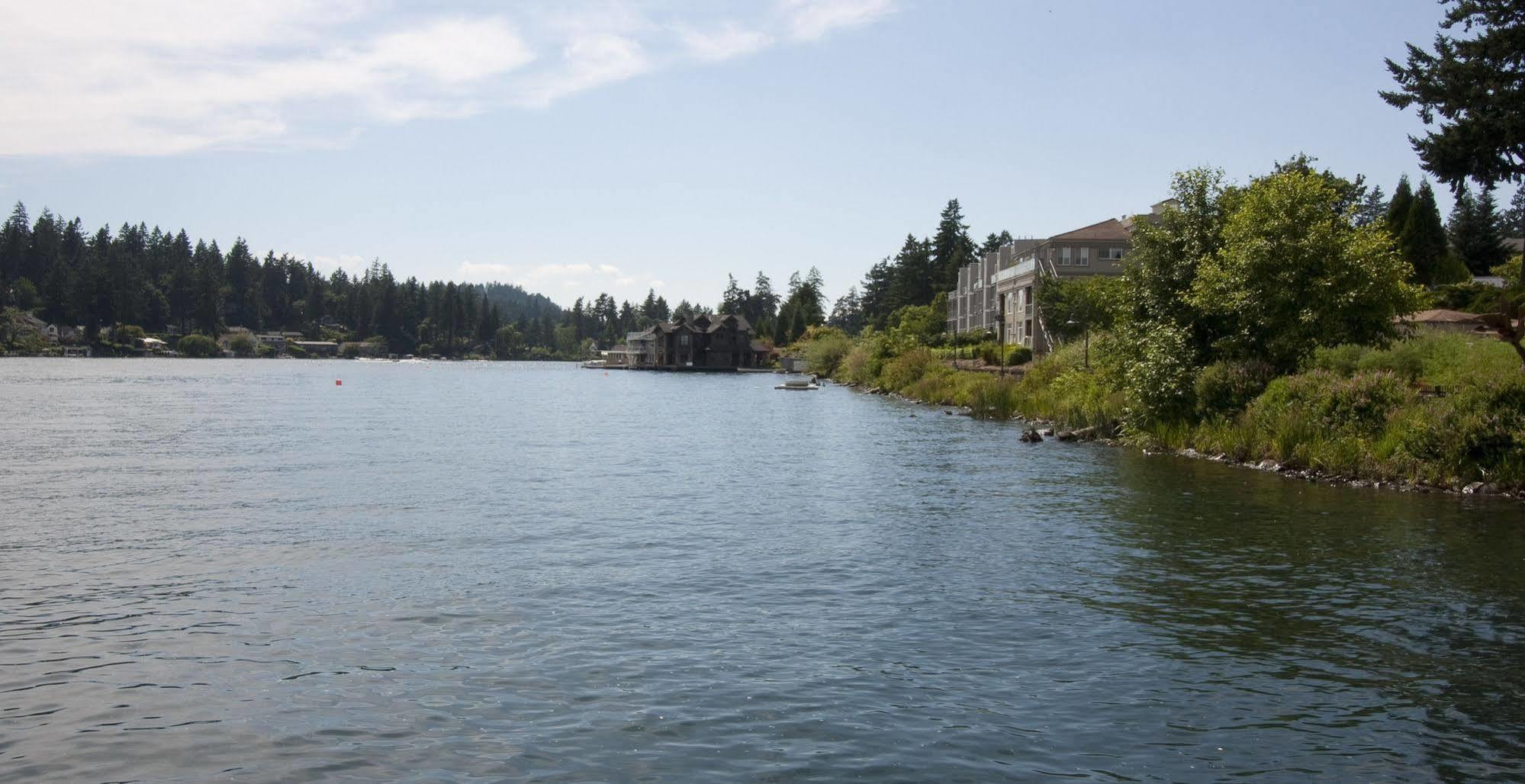 Lakeshore Inn Lake Oswego Exterior photo