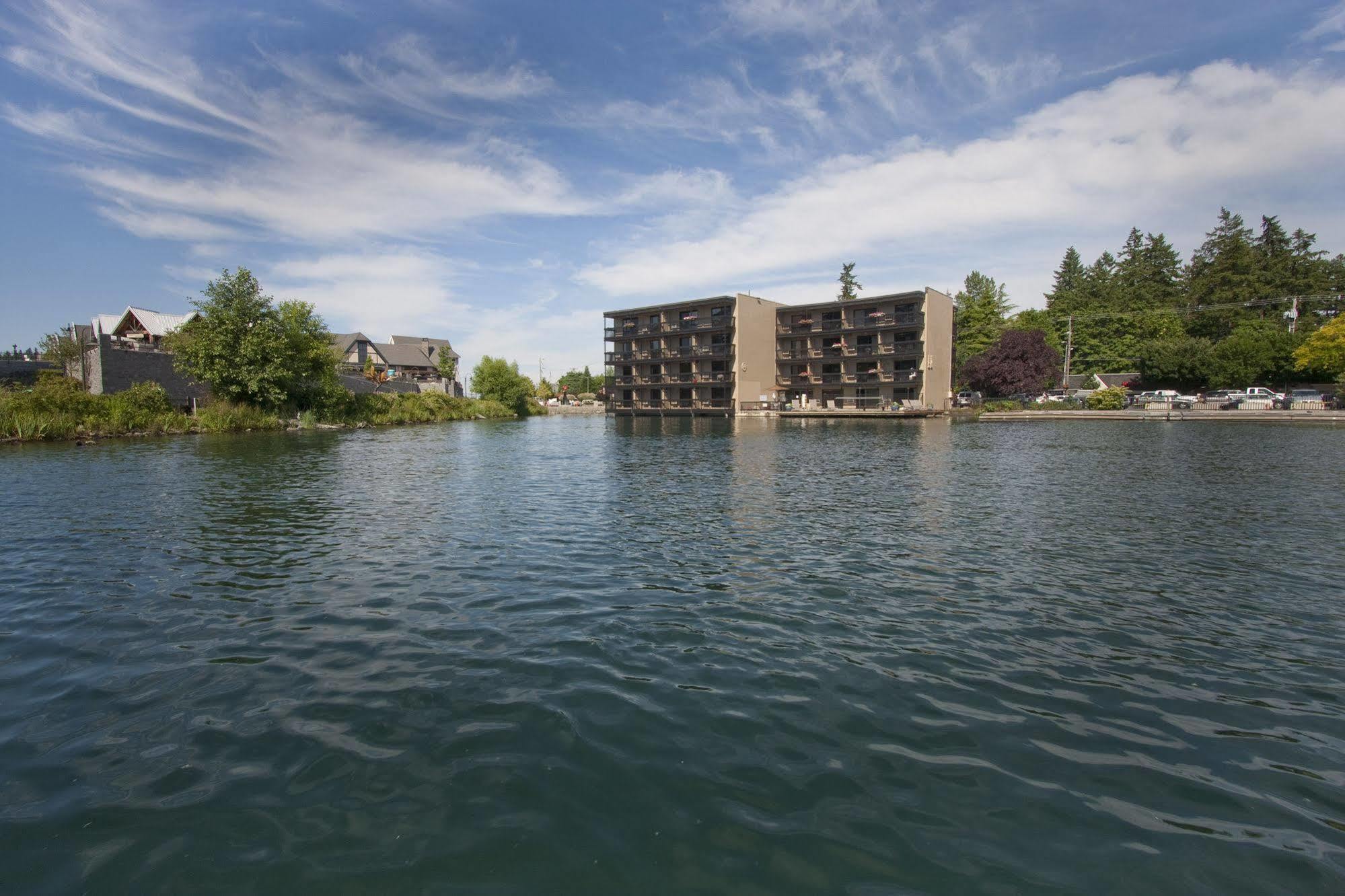 Lakeshore Inn Lake Oswego Exterior photo